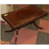Image 1 : VINTAGE CLAWED COFFEE TABLE 18"X32".