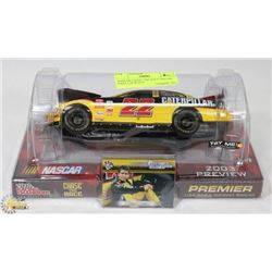 NASCAR CHASE THE RACE 2003 DIE CAST 1:24 SCALE