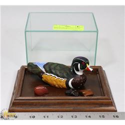 HERITAGE DECOR BONDED WOOD DUCK SCULPTURE IN