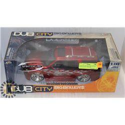 DUB CITY BIG BALLERS LINCOLN NAVIGATOR 1:18 SCALE