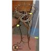 Image 1 : METAL 2PC PLANT STAND.