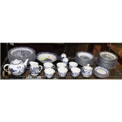 3 BOXES OF ROYAL OAK VINTAGE DINNERWARE.