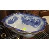 Image 1 : VINTAGE BLUE AND WHITE LARGE WASH BOWL