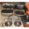Image 1 : LOT OF 2 ASSORTED WOOD AND LEATHERETTE BAR STOOLS