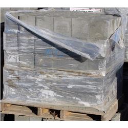 PALLET OF GREY CONCRETE HALF BLOCKS