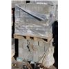 Image 3 : PALLET OF GREY CONCRETE HALF BLOCKS