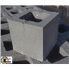 Image 2 : PALLET OF GREY CONCRETE HALF BLOCKS