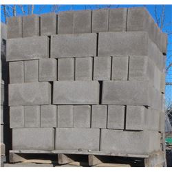 PALLET OF GREY SINGLE BULLNOSE CONCRETE BLOCK