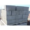 Image 1 : PALLET OF DARK GREY SPLIT FACED CONCRETE BLOCKS