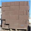 Image 1 : PALLET OF BROWN CONCRETE STRETCHER BLOCKS