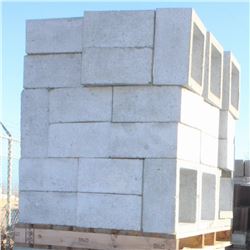 PALLET OF GREY CONCRETE COLUMN BLOCKS