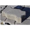 Image 2 : PALLET OF ASSORTED PAVING STONES