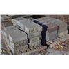 Image 1 : 2 PALLET OF RECTANGULAR RETAINING WALL BLOCKS