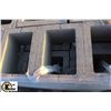 Image 2 : PALLET OF GREY RECTANGULAR COLUMN BLOCKS