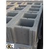 Image 2 : PALLET OF GREY CONCRETE STRETCHER BLOCKS
