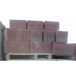 PALLET OF TERRACOTTA CONCRETE STRETCHER BLOCKS
