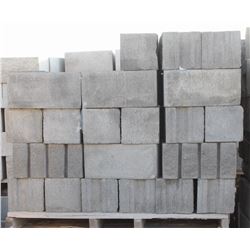 PALLET OF GREY 4 RIB SPLIT FACED BLOCK