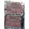 Image 3 : PALLET OF LIGHT GREY SPLIT FACED CORNER BLOCKS