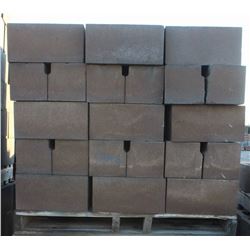 PALLET OF BROWN SPLIT FACED LEDGE CONCRETE