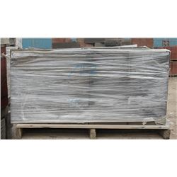 PALLET OF BLACK RETAINING WALL CAPS W/