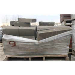 PALLET OF BLACK RETAINING WALL CAPS W/
