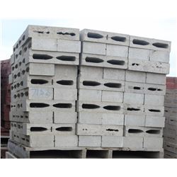 PALLET OF SANDSTONE PARTITION CONCRETE BLOCKS