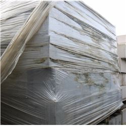 PALLET OF GREY SPLIT FACED CONCRETE BLOCKS