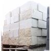 Image 1 : PALLET OF SANDSTONE SPLIT FACED CORNER BLOCKS
