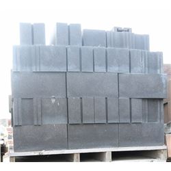 PALLET OF DARK GREY CONCRETE BLOCKS INCL.