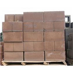PALLET OF BROWN SPLIT FACED CORNER BLOCKS