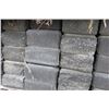 Image 2 : 3 PALLETS OF DARK GREY RETAINING WALL BLOCKS