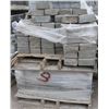 Image 1 : 3 PALLETS OF LIGHT GREY RETAINING WALL BLOCKS