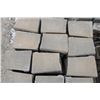 Image 2 : 3 PALLETS OF MARBLED RETAINING WALL BLOCKS