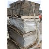 Image 1 : 3 PALLETS OF ASSORTED COLOR RETAINING WALL BLOCKS