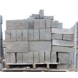PALLET OF GREY SPLIT FACED SOLID CONCRETE BLOCKS