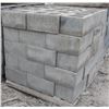 Image 1 : PALLET OF LIGHT GREY SPLIT FACED CONCRETE BLOCKS