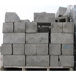 PALLET OF GREY SINGLE BULLNOSE CONCRETE BLOCK