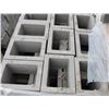 Image 2 : PALLET OF LIGHT GREY SPLIT FACED CONCRETE BLOCKS