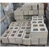 Image 1 : 3 PALLET OF SANDSTONE CONCRETE BLOCKS