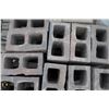 Image 2 : PALLET OF MARBLE SPLIT FACED CONCRETE BLOCKS