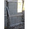 Image 1 : PALLET OF LIGHT GREY SPLIT FACED SOLID BLOCKS