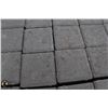 Image 2 : PALLET OF GREY SQUARE PAVING STONES