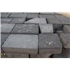 Image 2 : PALLET OF ASSORTED PAVING STONES & 1 PALLET OF RET