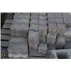 Image 2 : PALLET OF DARK GREY INTERLOCKING PAVING BRICKS