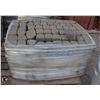 Image 1 : PALLET OF GREY ROMAN CIRCLE PAVING STONE