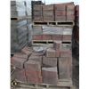Image 1 : 7 PALLETS OF RED WEDGE RETAINING WALL BLOCKS