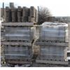 Image 1 : 5 PALLETS OF GREY WEDGE RETAINING WALL BLOCKS