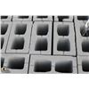 Image 2 : PALLET OF GREY SPLIT FACED CONCRETE BLOCKS