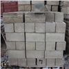 Image 1 : PALLET OF LIGHT GREY LEDGE CINDER BLOCKS