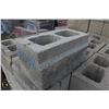 Image 2 : PALLET OF LIGHT GREY LEDGE CINDER BLOCKS